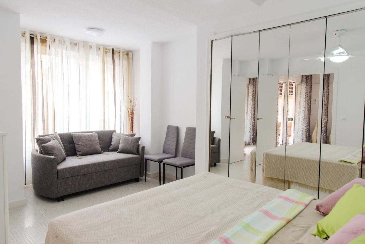 Holiday Suite Playa Del Cura Torrevieja Exterior photo