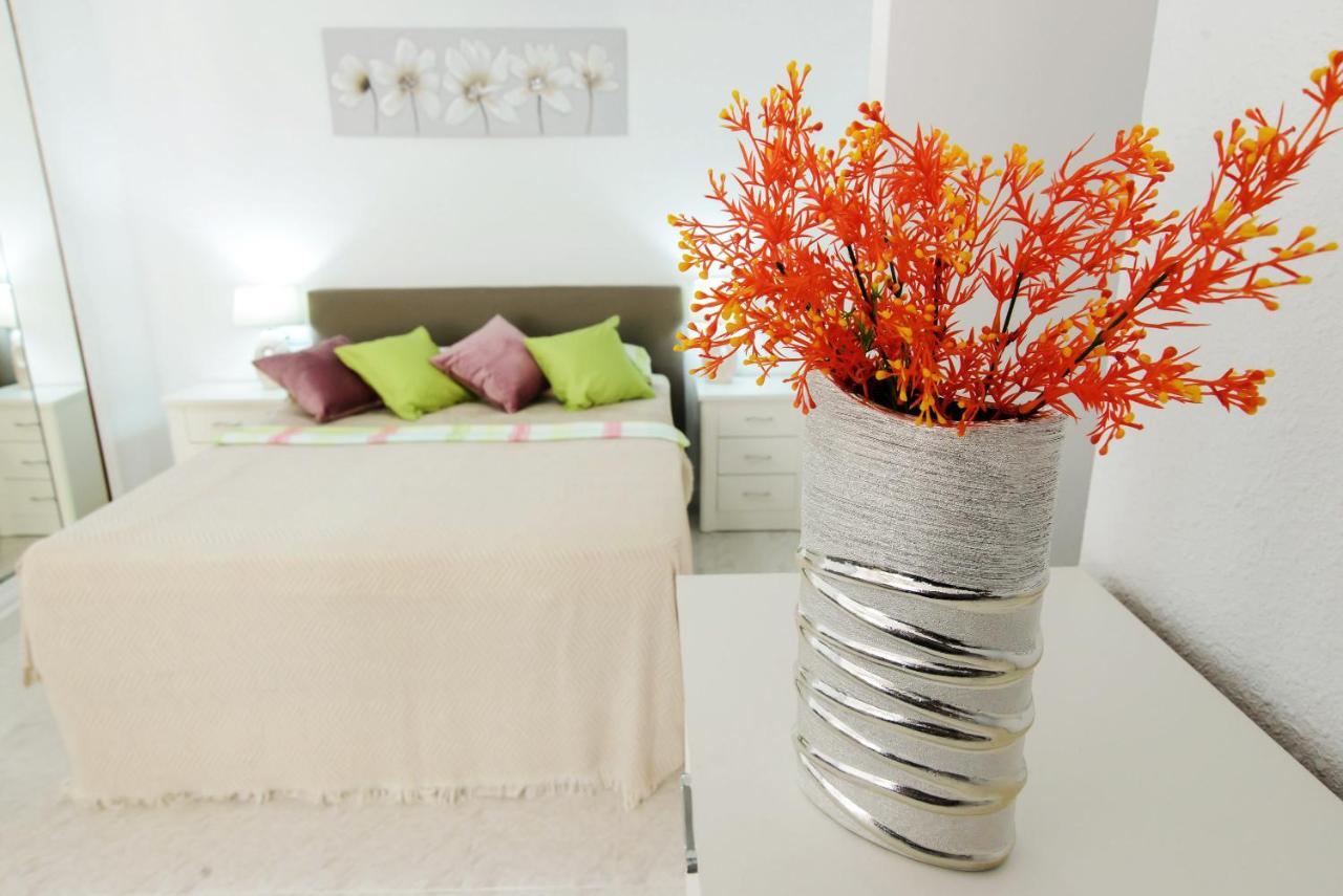 Holiday Suite Playa Del Cura Torrevieja Exterior photo